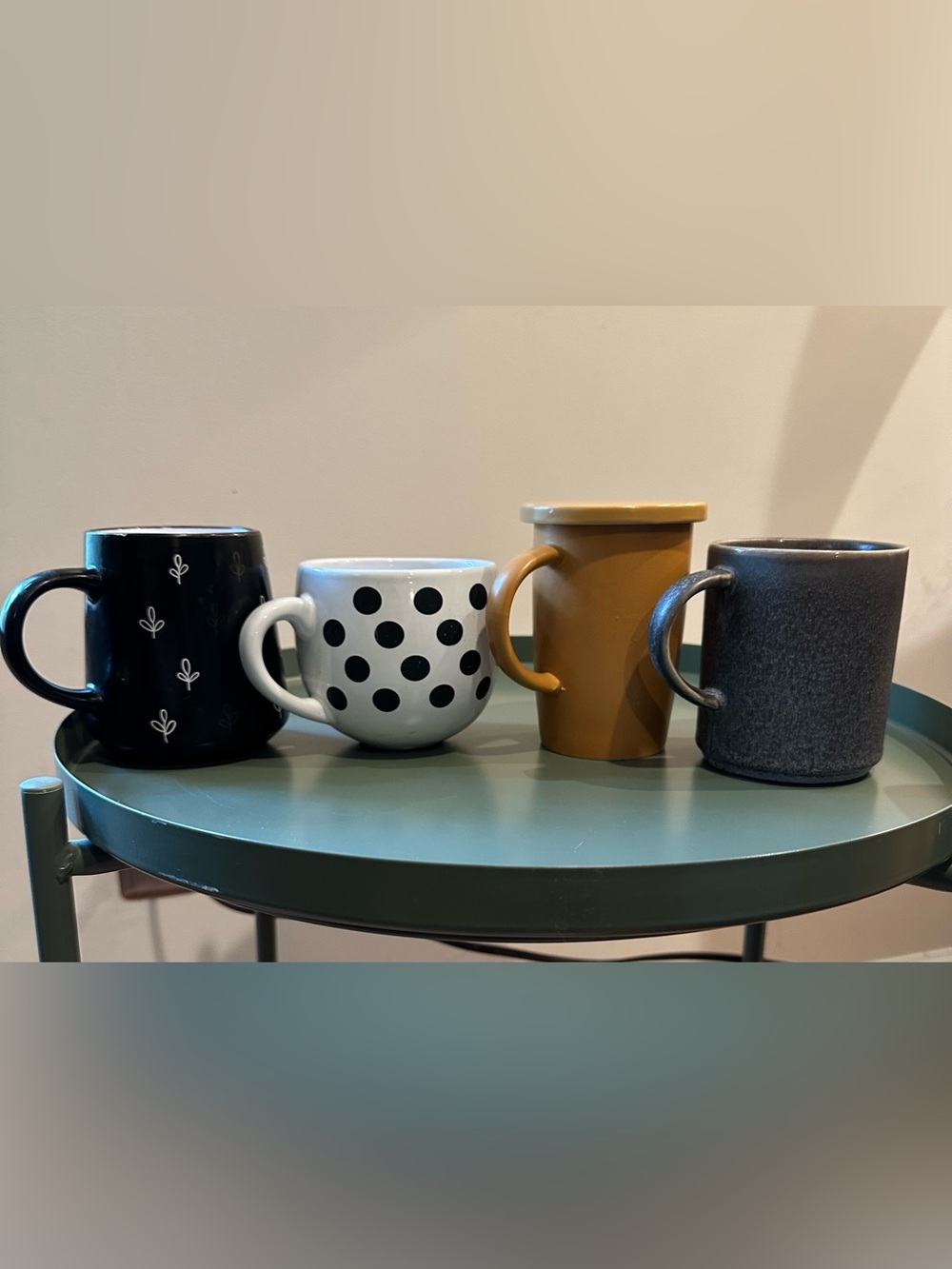 Ceramic mugs • coffee cups • set of 4